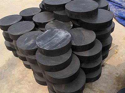 瓮安县板式橡胶支座由若干层橡胶片与薄钢板经加压硫化